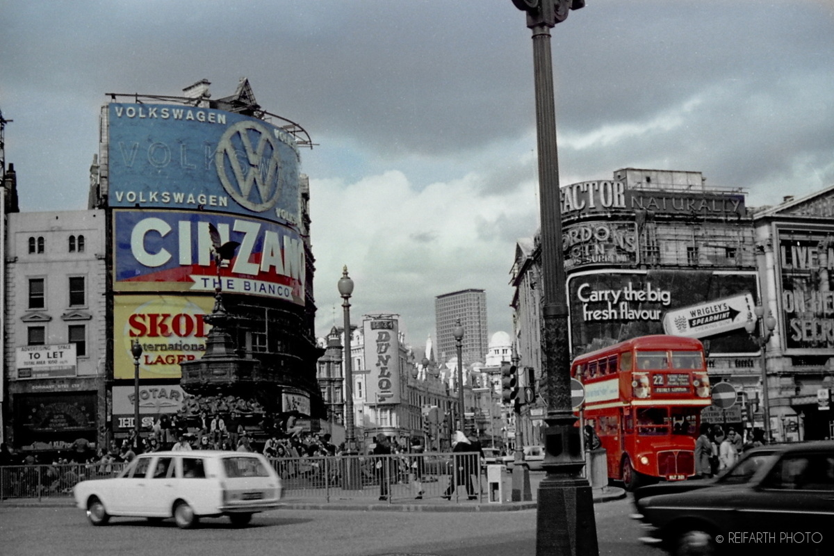 London Piccadilly Circus 1970